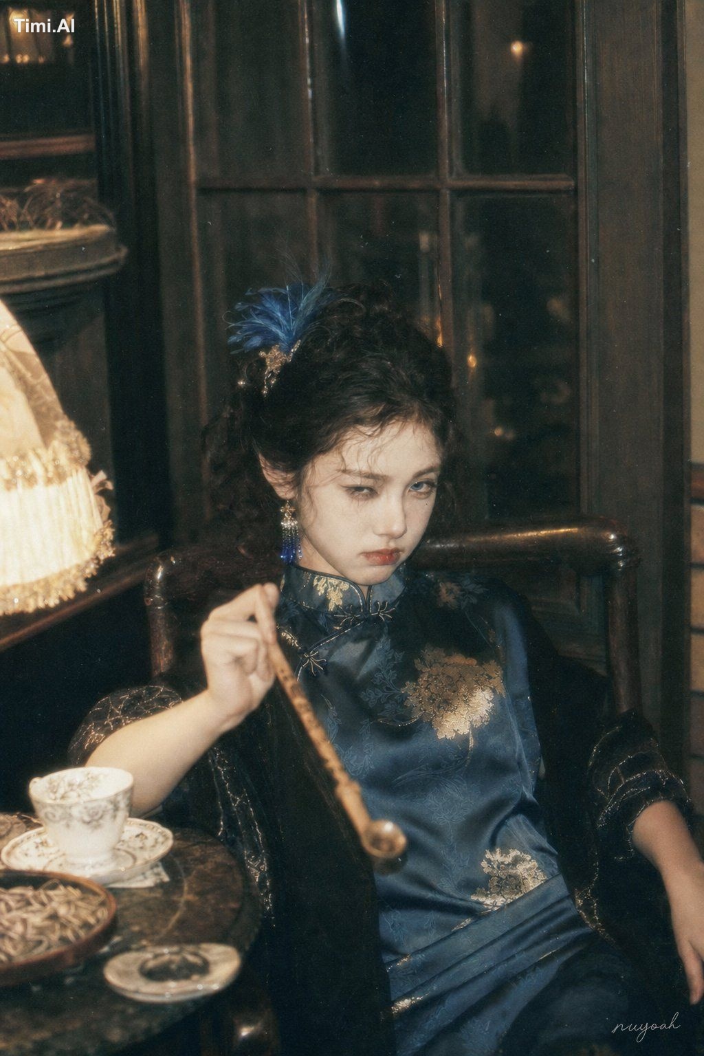 如果我不说的情况下，你能猜出来这是GPT出的脸吗？ 图片还是用到了我自己的方法来写人物的表情动作 图一：慵懒疏离，但带一点幼态赌气 慵懒疏离＋… 1