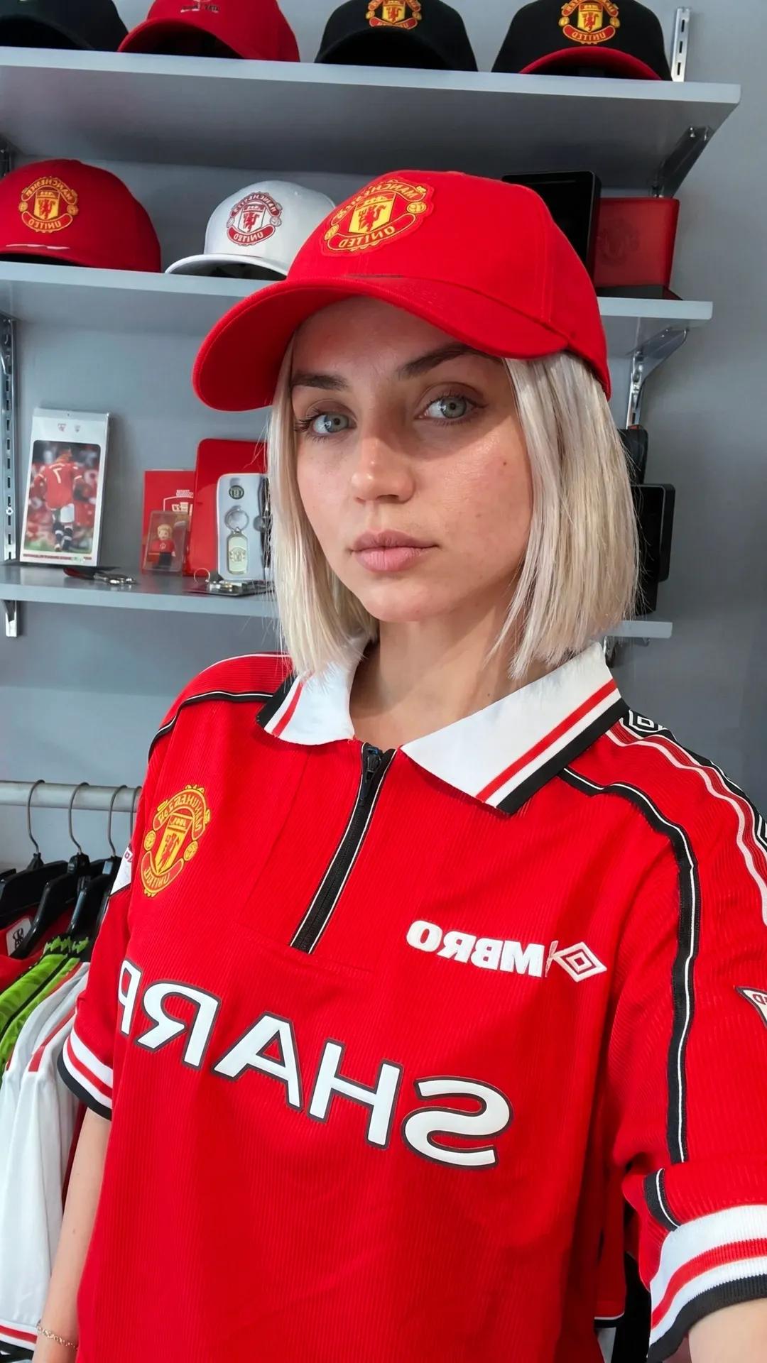 Ultra-realistic sports lifestyle editorial portrait of a stunning femal…