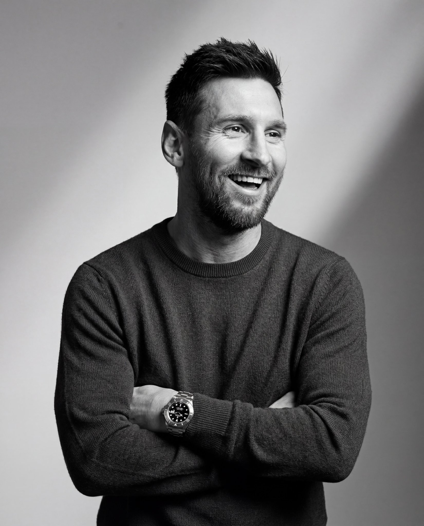 Ultra-realistic monochrome editorial portrait of a world-class football… 1
